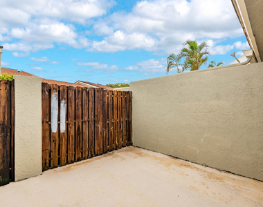 161 Meadows Drive - Photo Thumbnail 23