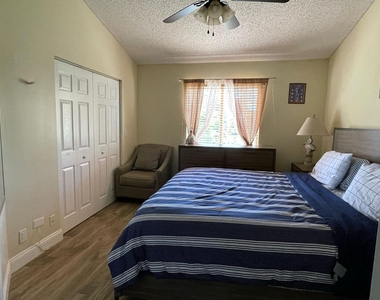 4847 Palmbrooke Terrace - Photo Thumbnail 6