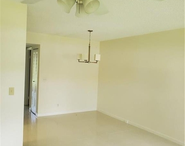 251 Sw 134th Way - Photo Thumbnail 4