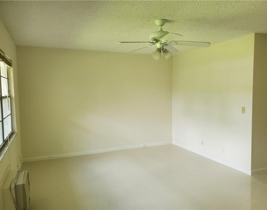 251 Sw 134th Way - Photo Thumbnail 5