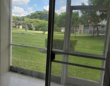 251 Sw 134th Way - Photo Thumbnail 7