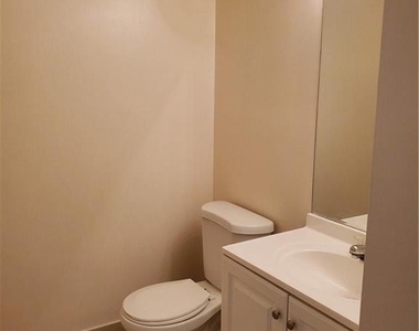 251 Sw 134th Way - Photo Thumbnail 11