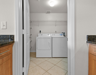 6556 Emerald Dunes Drive - Photo Thumbnail 15