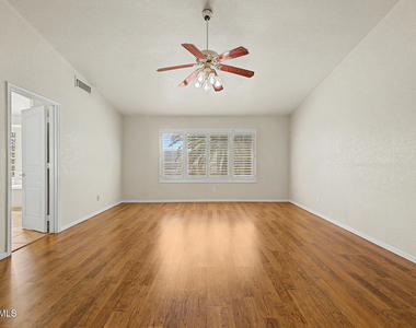 1722 E Samuel Drive - Photo Thumbnail 24