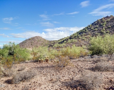 1722 E Samuel Drive - Photo Thumbnail 55