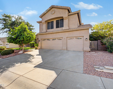 1722 E Samuel Drive - Photo Thumbnail 2