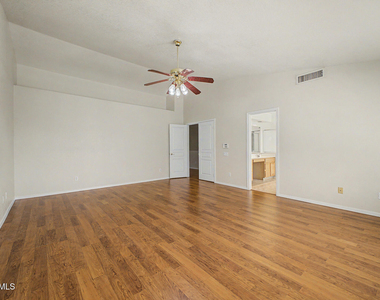 1722 E Samuel Drive - Photo Thumbnail 23