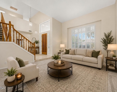 1722 E Samuel Drive - Photo Thumbnail 6
