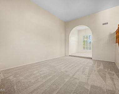 1722 E Samuel Drive - Photo Thumbnail 5