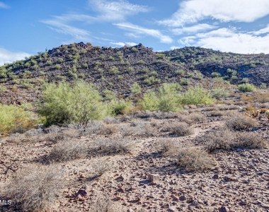 1722 E Samuel Drive - Photo Thumbnail 54