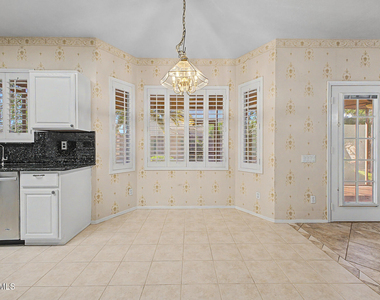 1722 E Samuel Drive - Photo Thumbnail 18