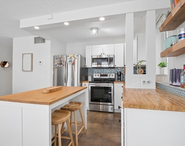 524 Orton Avenue - Photo Thumbnail 6