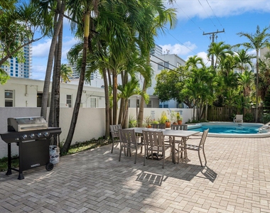 524 Orton Avenue - Photo Thumbnail 13