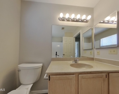 1313 N Avoca -- - Photo Thumbnail 13
