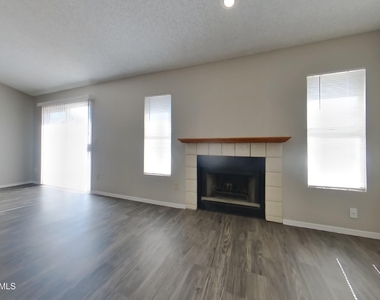 1313 N Avoca -- - Photo Thumbnail 1