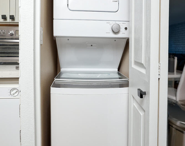 4354 N 82nd Street - Photo Thumbnail 7