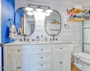 4354 N 82nd Street - Photo Thumbnail 5