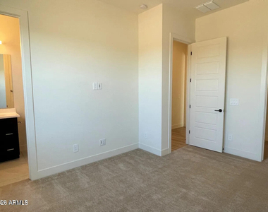 9273 W Country Club Trail - Photo Thumbnail 25