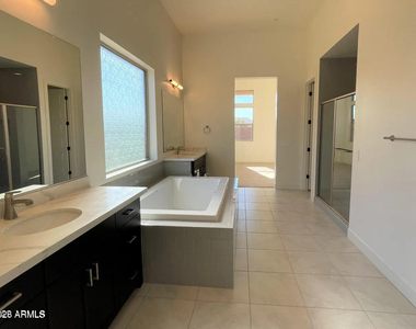 9273 W Country Club Trail - Photo Thumbnail 17