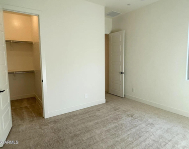 9273 W Country Club Trail - Photo Thumbnail 30