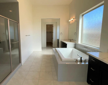 9273 W Country Club Trail - Photo Thumbnail 16