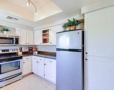 1825 W Ray Road - Photo Thumbnail 8