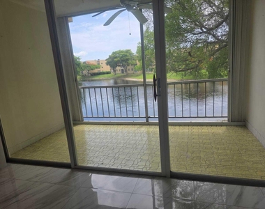 5750 Nw 64th Avenue - Photo Thumbnail 4