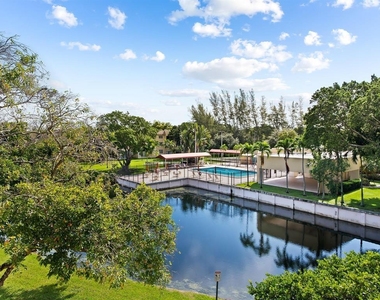 5750 Nw 64th Avenue - Photo Thumbnail 9