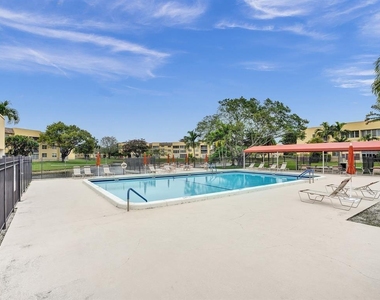5750 Nw 64th Avenue - Photo Thumbnail 8