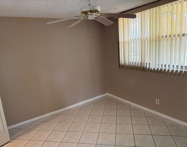 5750 Nw 64th Avenue - Photo Thumbnail 11