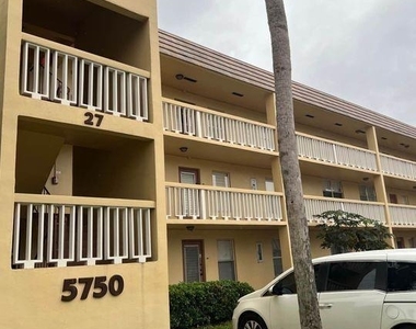 5750 Nw 64th Avenue - Photo Thumbnail 2