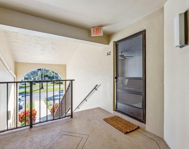 618 Sea Pine Way - Photo Thumbnail 23