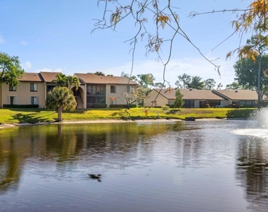 618 Sea Pine Way - Photo Thumbnail 29