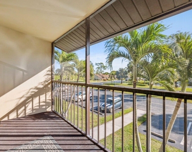 618 Sea Pine Way - Photo Thumbnail 12