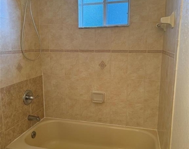 1721 Sw 81st Terrace - Photo Thumbnail 20