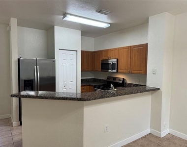 1721 Sw 81st Terrace - Photo Thumbnail 8