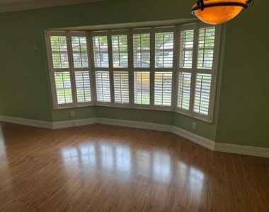 732 Se 11th Avenue - Photo Thumbnail 11