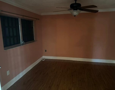 732 Se 11th Avenue - Photo Thumbnail 23