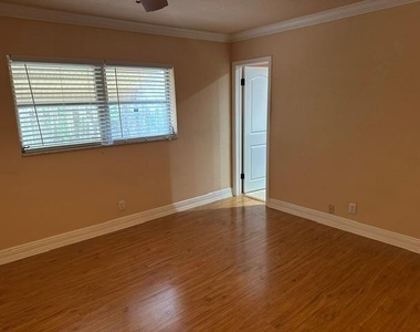 732 Se 11th Avenue - Photo Thumbnail 20