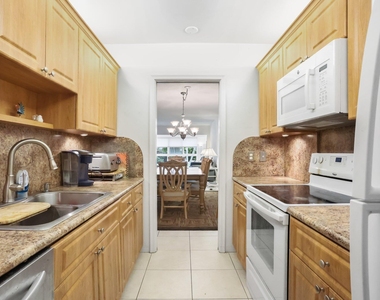 3401 Spanish Trail - Photo Thumbnail 7