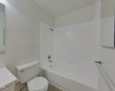 2206 W Monona Drive - Photo Thumbnail 8
