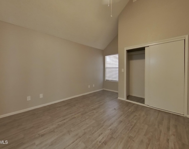 2206 W Monona Drive - Photo Thumbnail 6