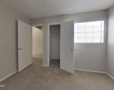2206 W Monona Drive - Photo Thumbnail 12