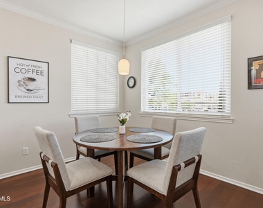 7009 E Acoma Drive - Photo Thumbnail 5