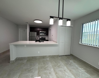 400 Ne 30th Street - Photo Thumbnail 19