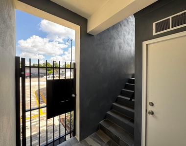 400 Ne 30th Street - Photo Thumbnail 7