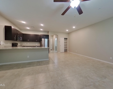 12586 W Mazatzal Drive - Photo Thumbnail 3