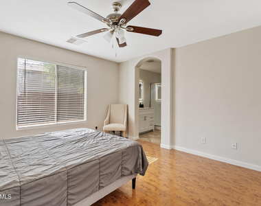 10901 W Lewis Avenue - Photo Thumbnail 6