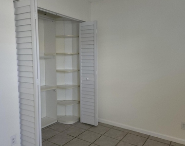 3171 Leewood Terrace - Photo Thumbnail 9