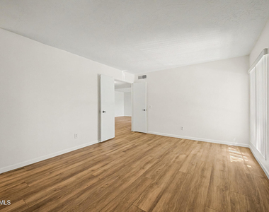 5227 N 24th Street - Photo Thumbnail 18